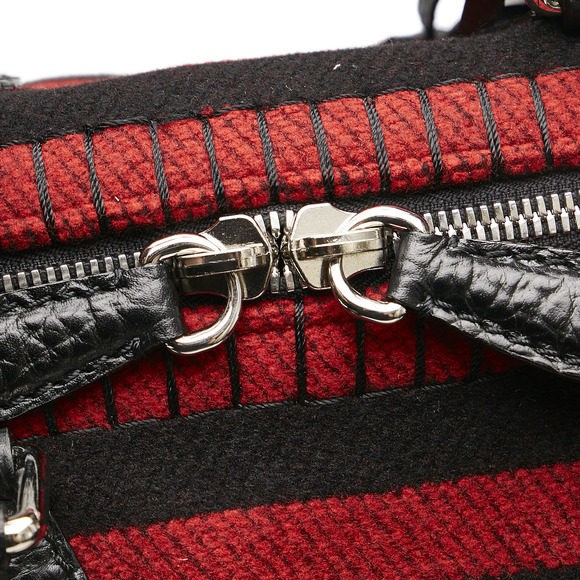 Pre-Loved Louis Vuitton Grimaud Vail Blanket - Picture 8 of 10